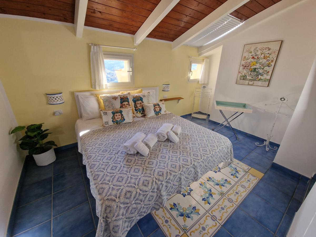 La Torretta Sea View Rooms Vico Equense Ngoại thất bức ảnh